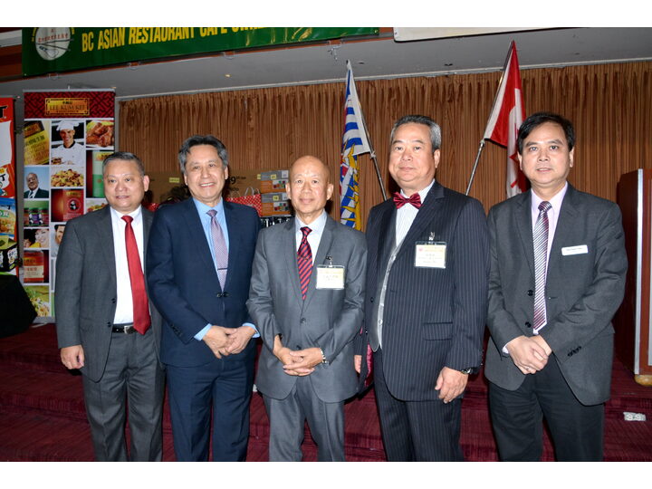 敘利亞難民迎新宴會