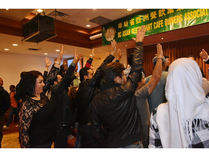 敘利亞難民迎新宴會