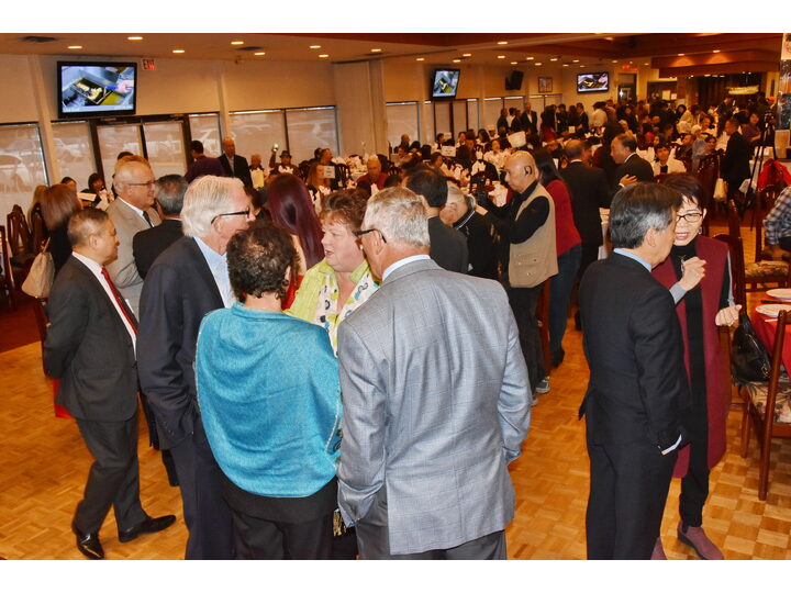 敘利亞難民迎新宴會