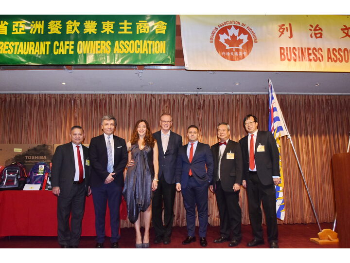 敘利亞難民迎新宴會