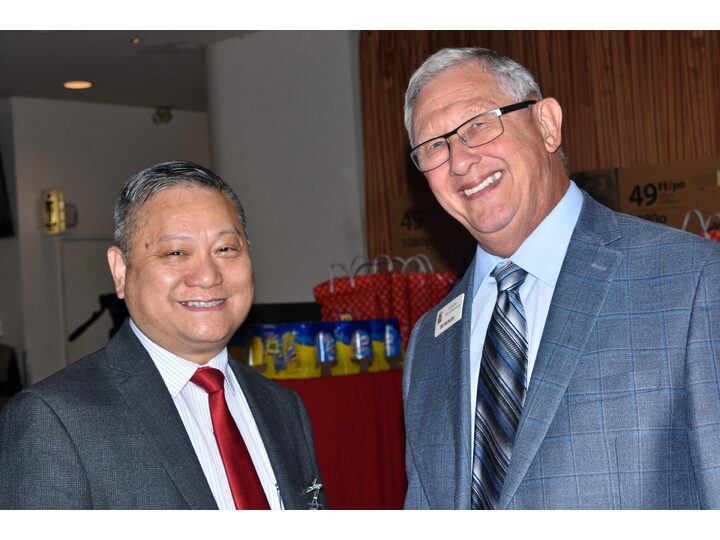 敘利亞難民迎新宴會