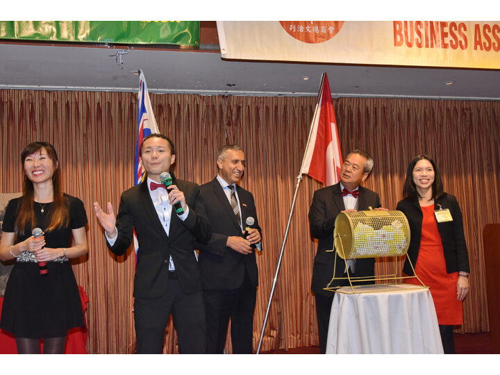 敘利亞難民迎新宴會