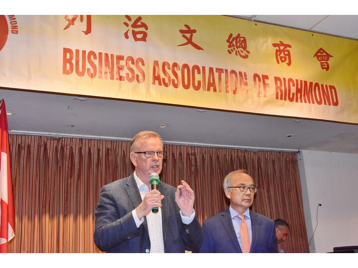 敘利亞難民迎新宴會