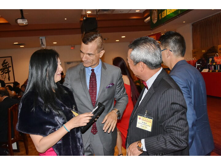 敘利亞難民迎新宴會