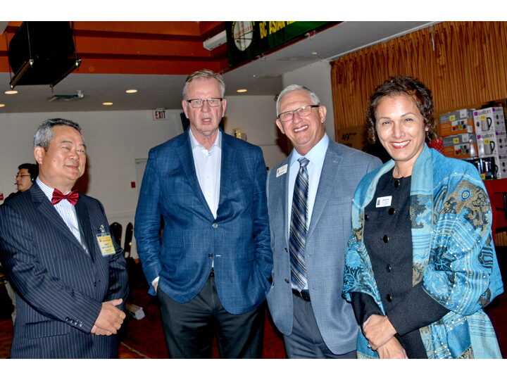 敘利亞難民迎新宴會