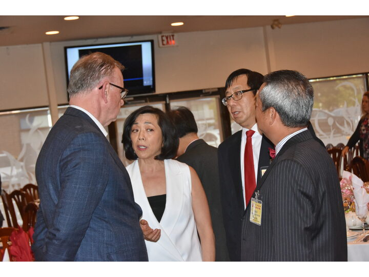 敘利亞難民迎新宴會