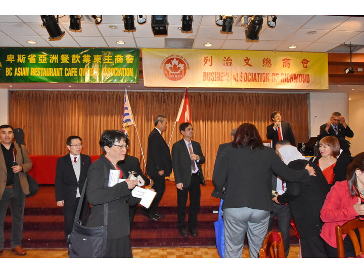 敘利亞難民迎新宴會