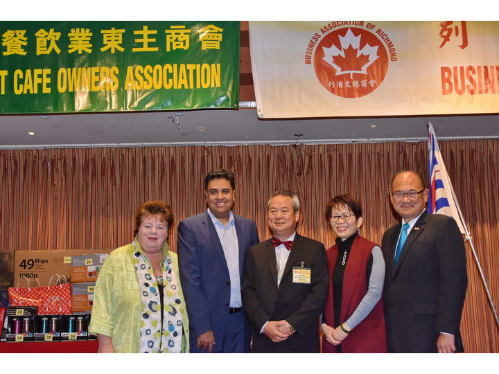 敘利亞難民迎新宴會