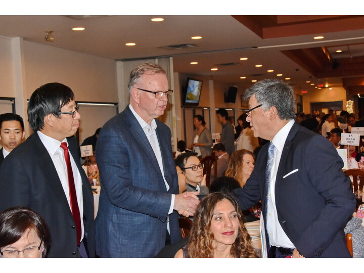 敘利亞難民迎新宴會