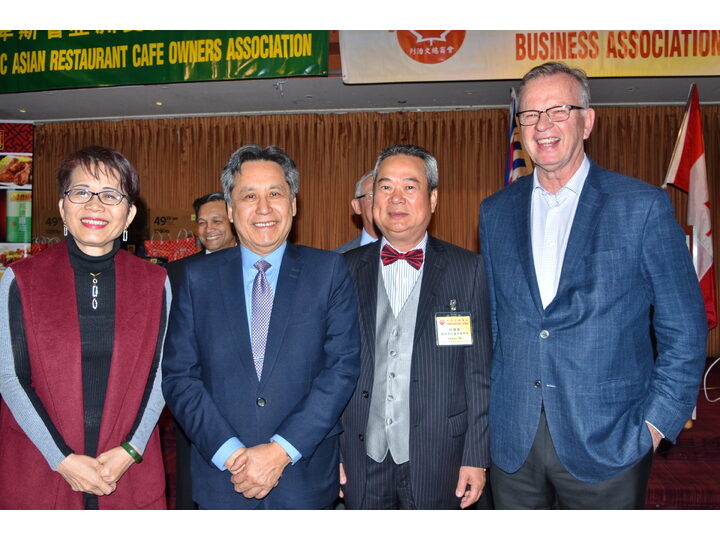 敘利亞難民迎新宴會