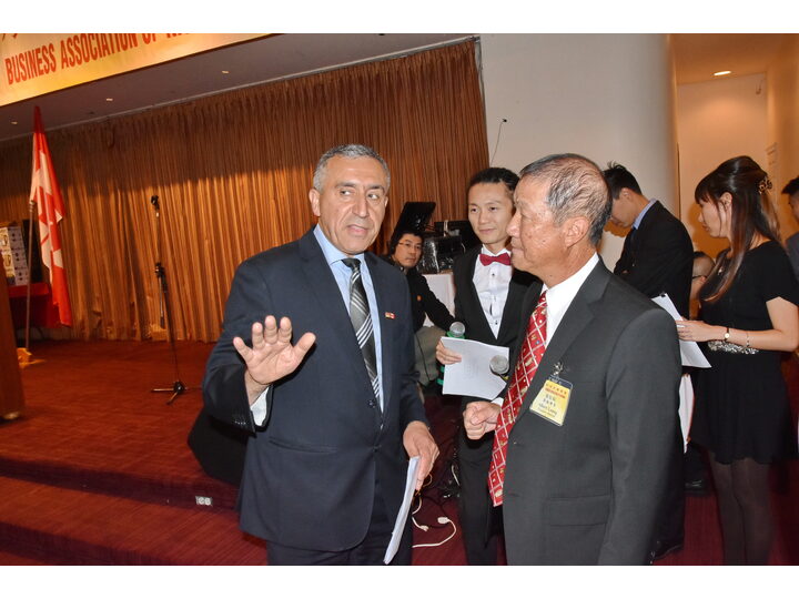 敘利亞難民迎新宴會