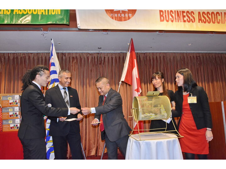 敘利亞難民迎新宴會