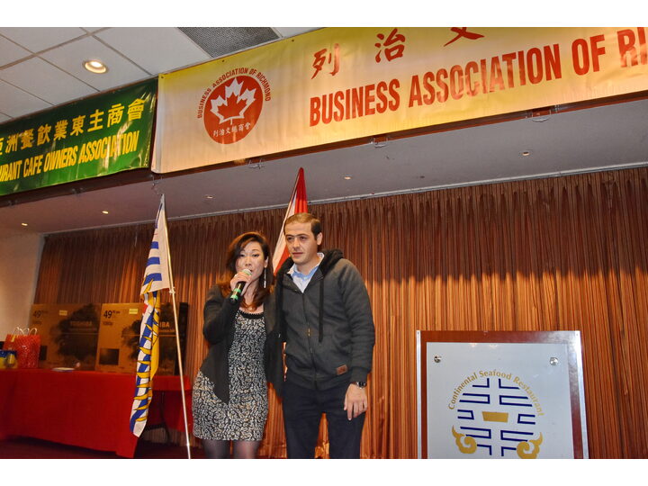 敘利亞難民迎新宴會