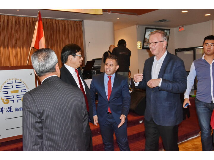 敘利亞難民迎新宴會