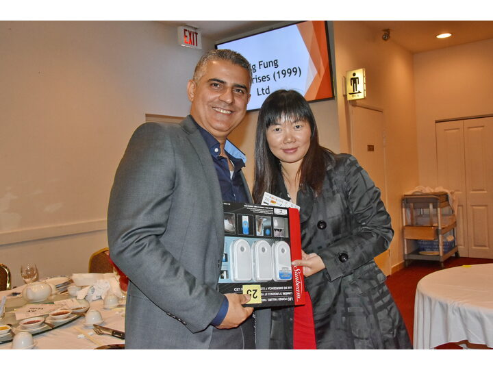 敘利亞難民迎新宴會