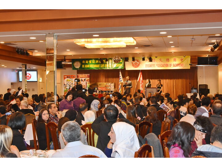 敘利亞難民迎新宴會