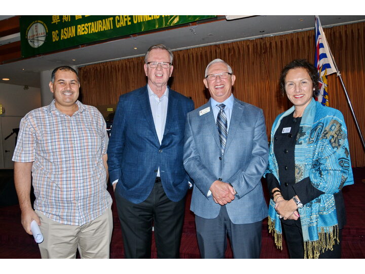 敘利亞難民迎新宴會