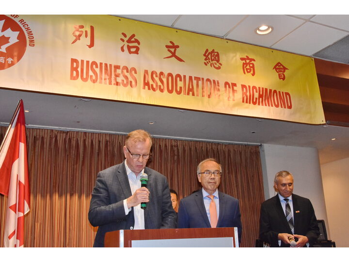 敘利亞難民迎新宴會