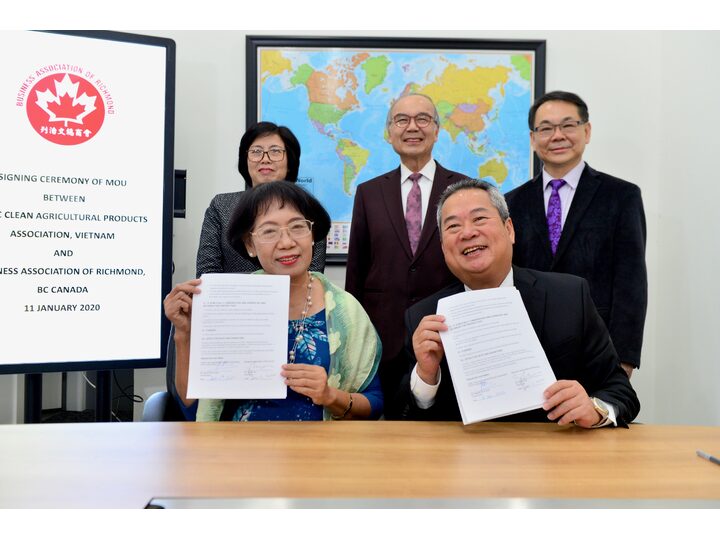 列治文總商會與越南 CAPA 訪問團簽署合作意向書