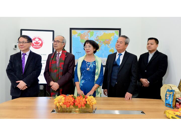 列治文總商會與越南 CAPA 訪問團簽署合作意向書